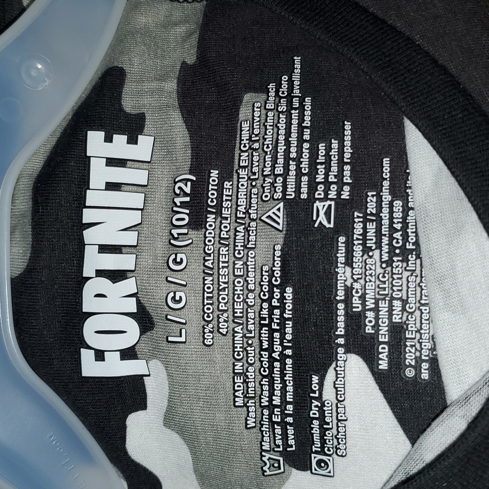 FORTNITE T-SHIRT KIDS SIZE LARGE - Picture 5 of 7